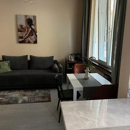 Apartment El *
