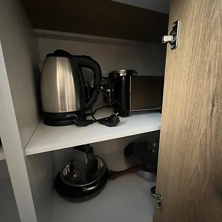 El Apartment